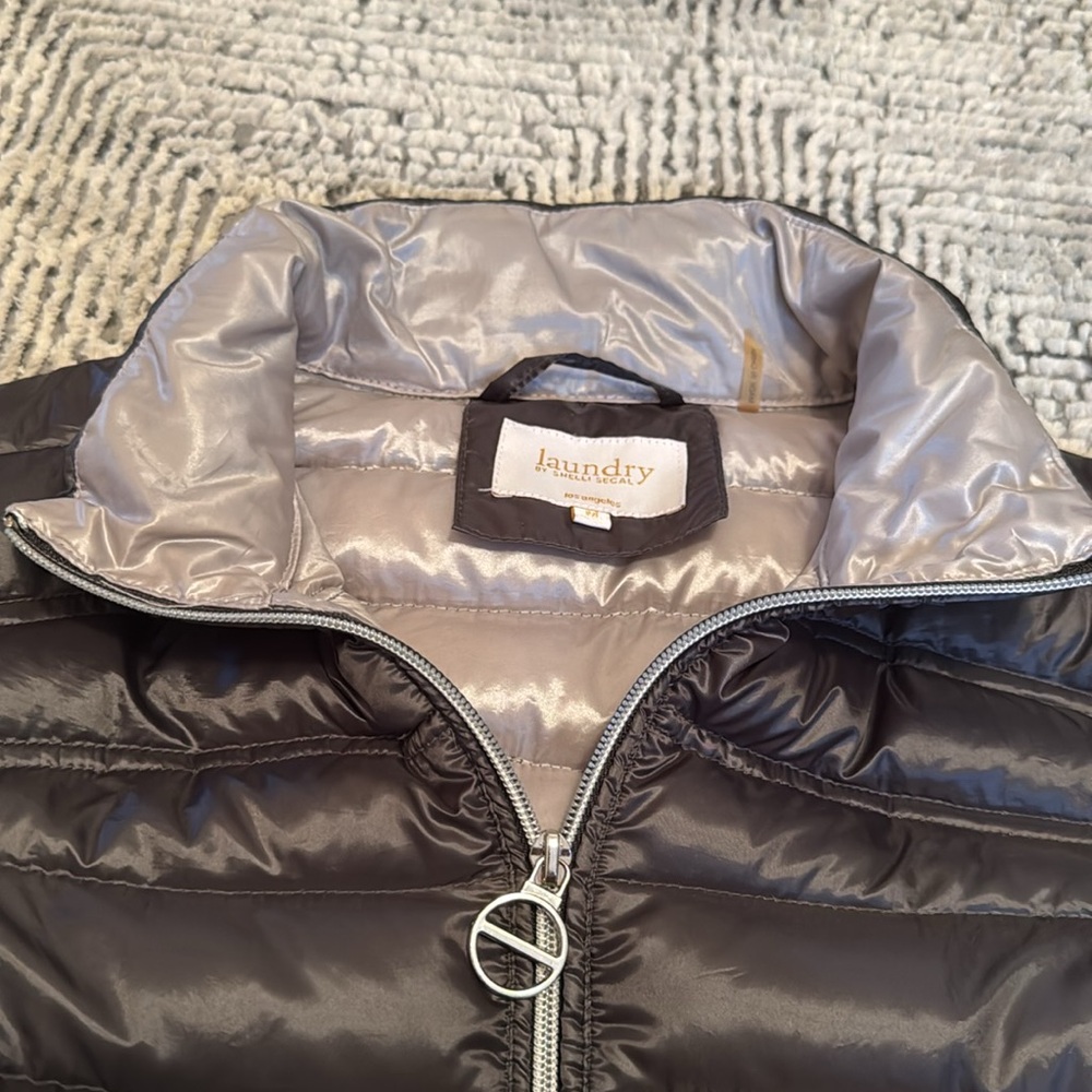 laundry Jacket - Picture 2 of 7